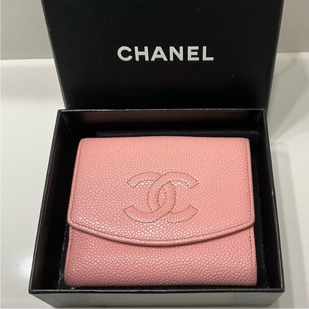Chanel pink pebbled leather Wallet